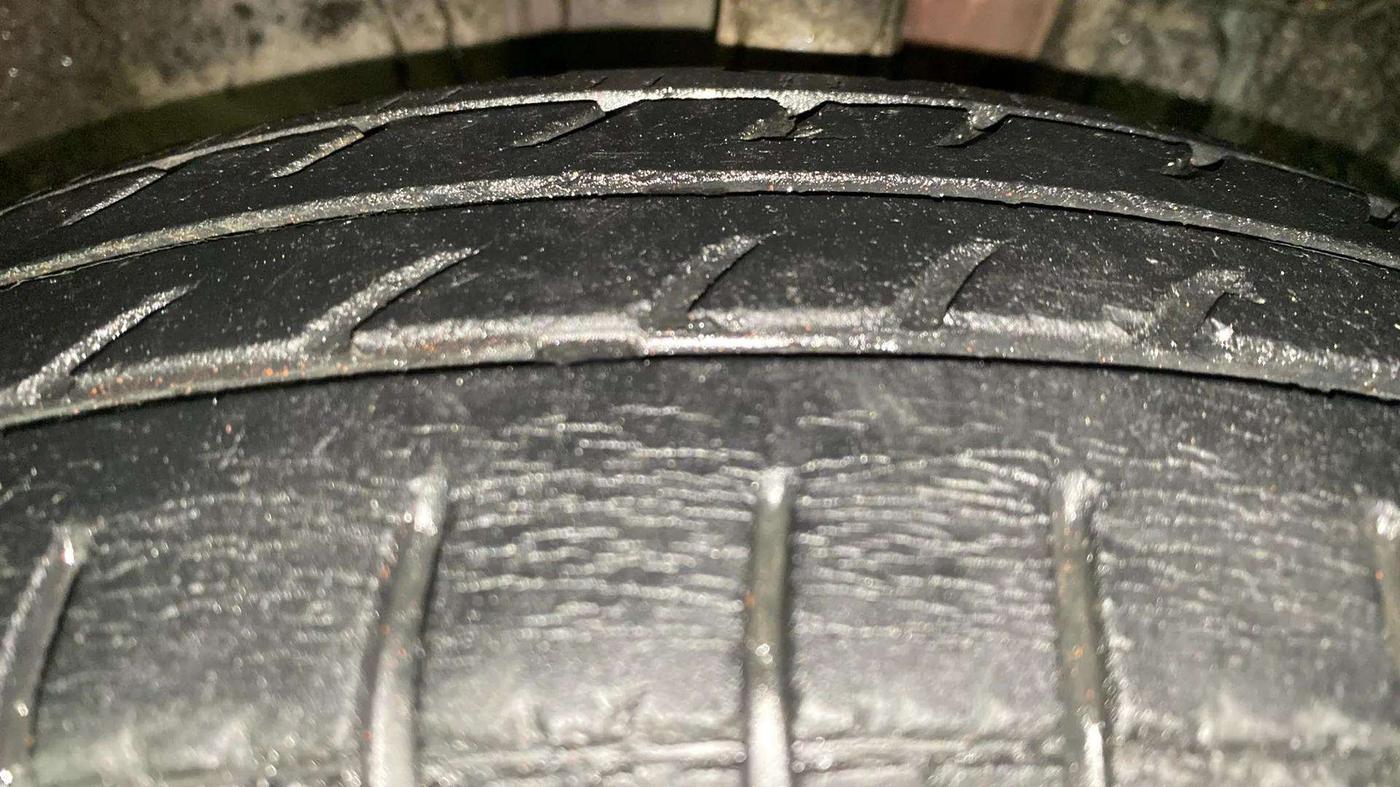 2016 Datsun Redi Go S, Petrol, Manual, 43,584 km, Right Front Tyre Tread