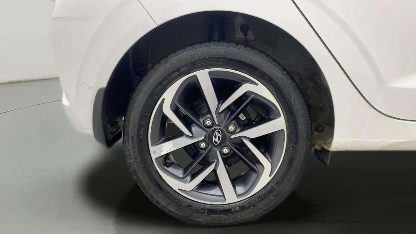 2021 Hyundai GRAND I10 NIOS ASTA AMT 1.2 KAPPA VTVT, Petrol, Automatic, 55,902 km, Right Rear Wheel