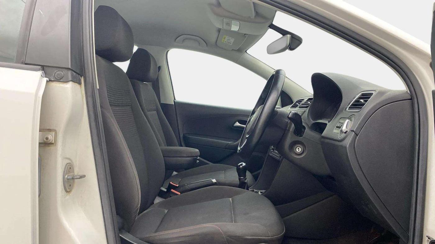 2020 Volkswagen Polo HIGHLINE PLUS 1.0, Petrol, Manual, 37,218 km, Right Side Front Door Cabin