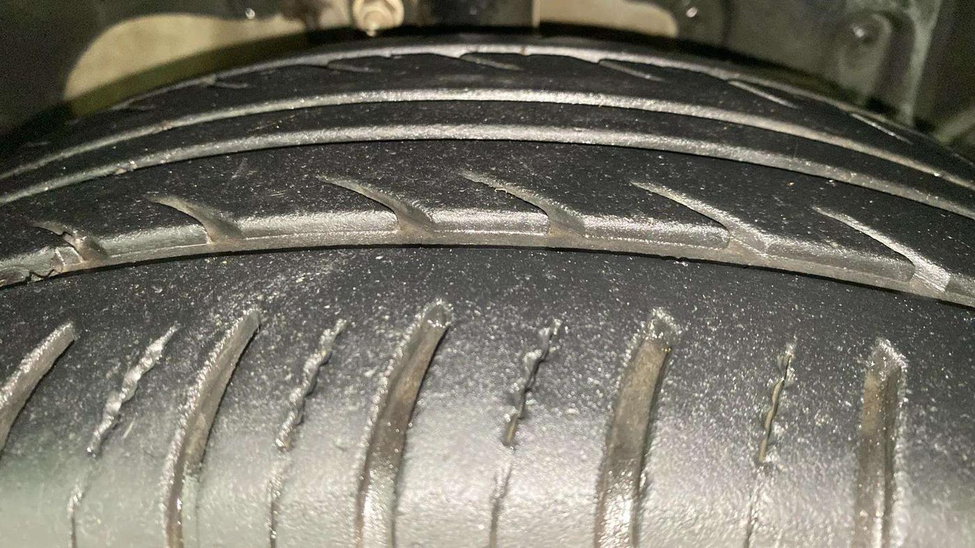 2014 Ford Ecosport TITANIUM 1.5L DIESEL, Diesel, Manual, 59,361 km, Right Front Tyre Tread