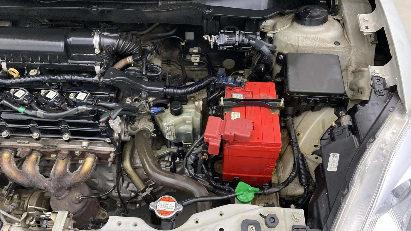 2018 Maruti Dzire ZXI AMT, Petrol, Automatic, 80,064 km, Engine View - Left