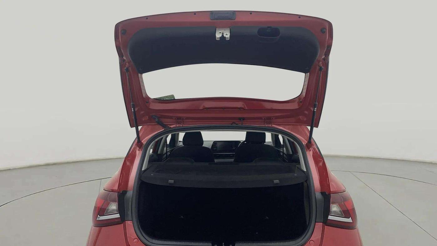2022 Hyundai NEW I20 ASTA 1.2 MT, Petrol, Manual, 15,414 km, Boot Door Open