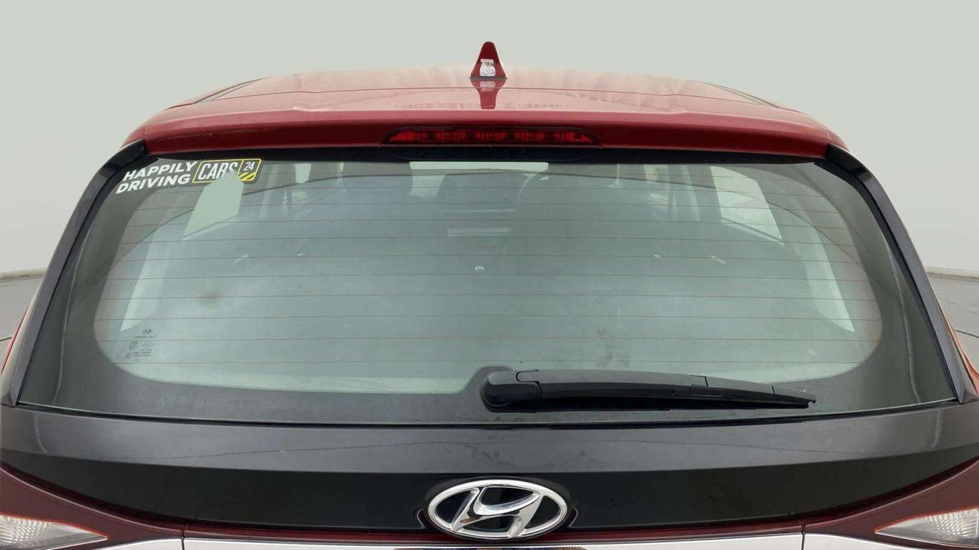 2022 Hyundai NEW I20 ASTA 1.2 MT, Petrol, Manual, 15,414 km, Rear Windshield