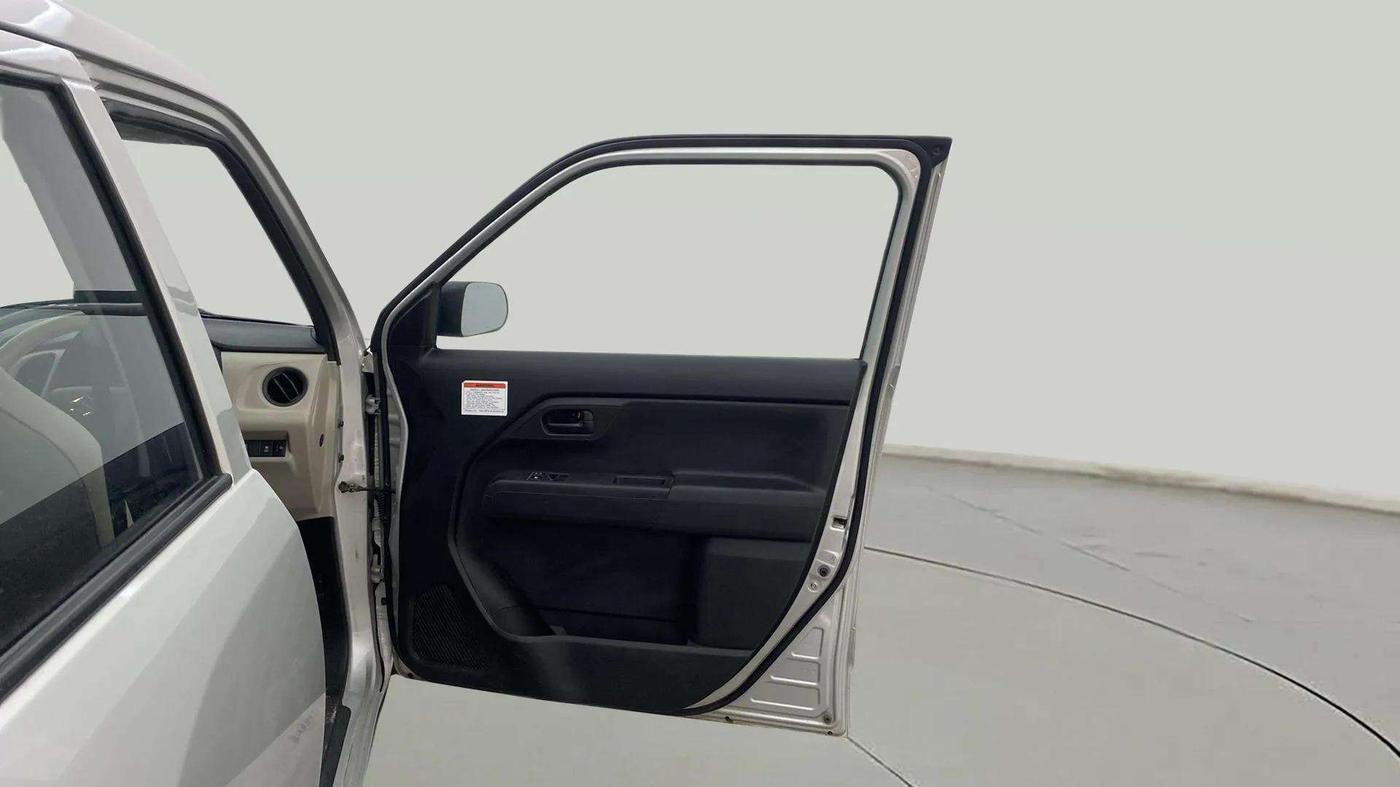 2023 Maruti New Wagon-R LXI CNG 1.0, CNG, Manual, 13,510 km, RHS Front Door