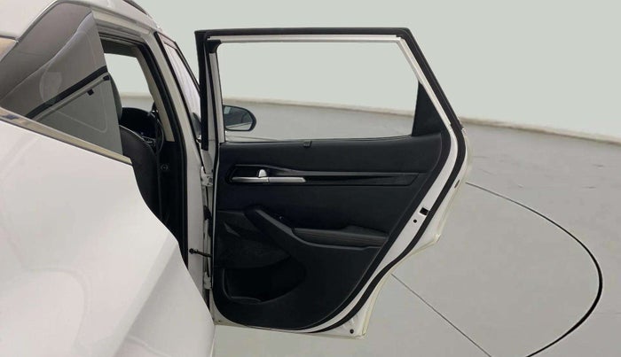 2020 KIA SELTOS GTK 1.4 PETROL, Petrol, Manual, 38,490 km, RHS Rear Door