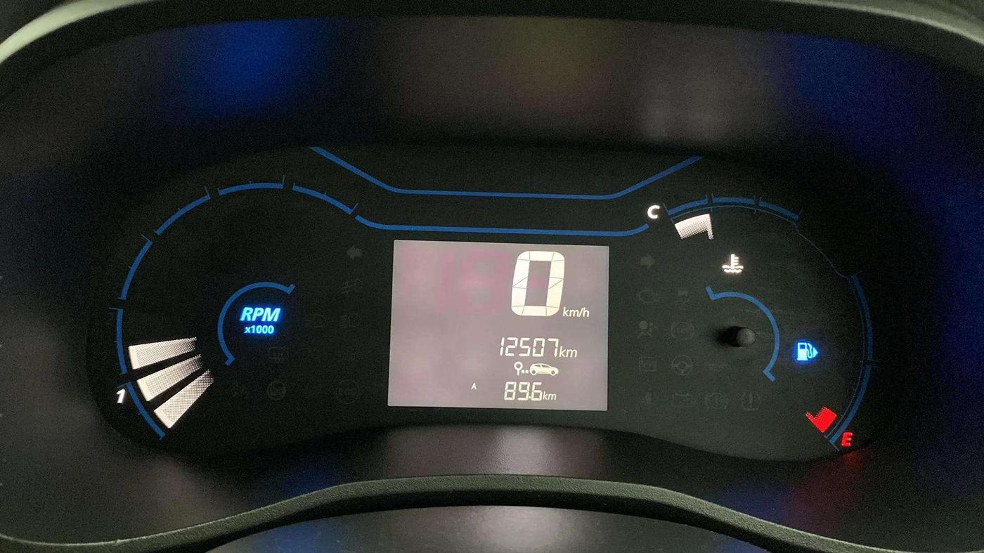 2021 Renault Kwid RXT 1.0 (O), Petrol, Manual, 12,808 km, Odometer Image