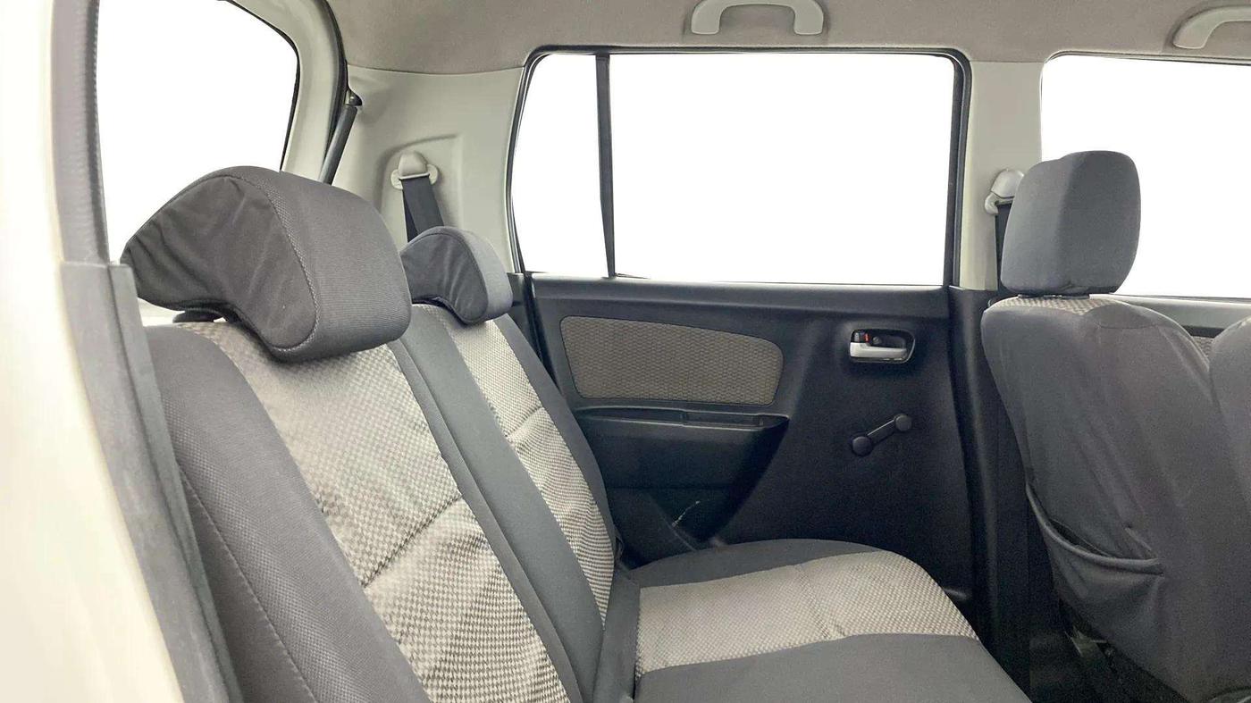 2013 Maruti Wagon R 1.0 LXI, Petrol, Manual, 32,962 km, Right Side Rear Door Cabin
