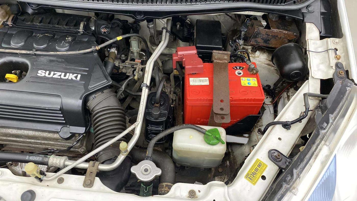 2013 Maruti Wagon R 1.0 LXI, Petrol, Manual, 32,962 km, Engine View - Left