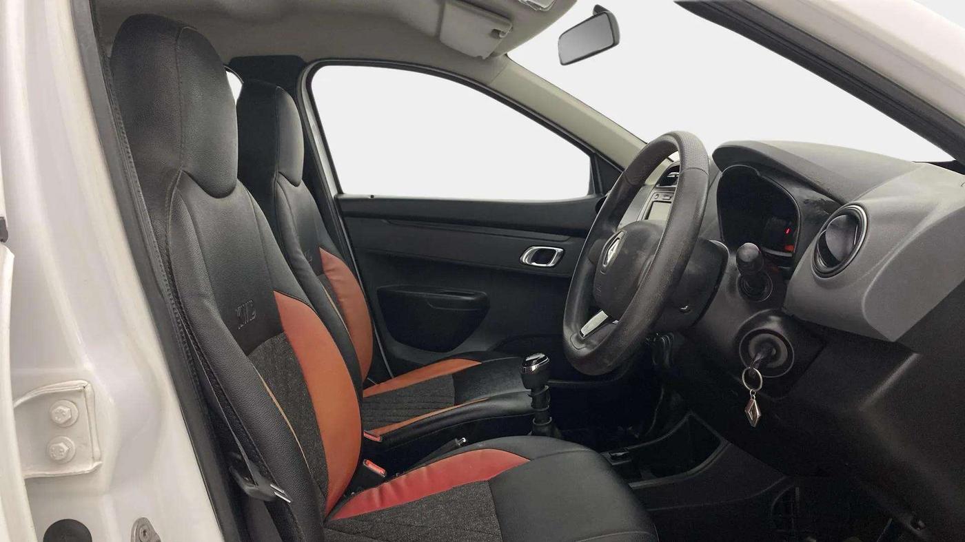 2019 Renault Kwid RXT 1.0 (O), Petrol, Manual, 40,174 km, Right Side Front Door Cabin