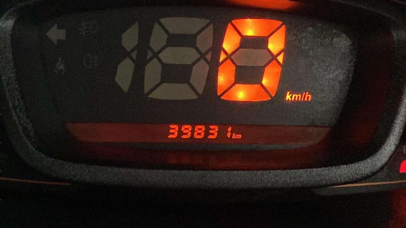 2019 Renault Kwid RXT 1.0 (O), Petrol, Manual, 40,174 km, Odometer Image