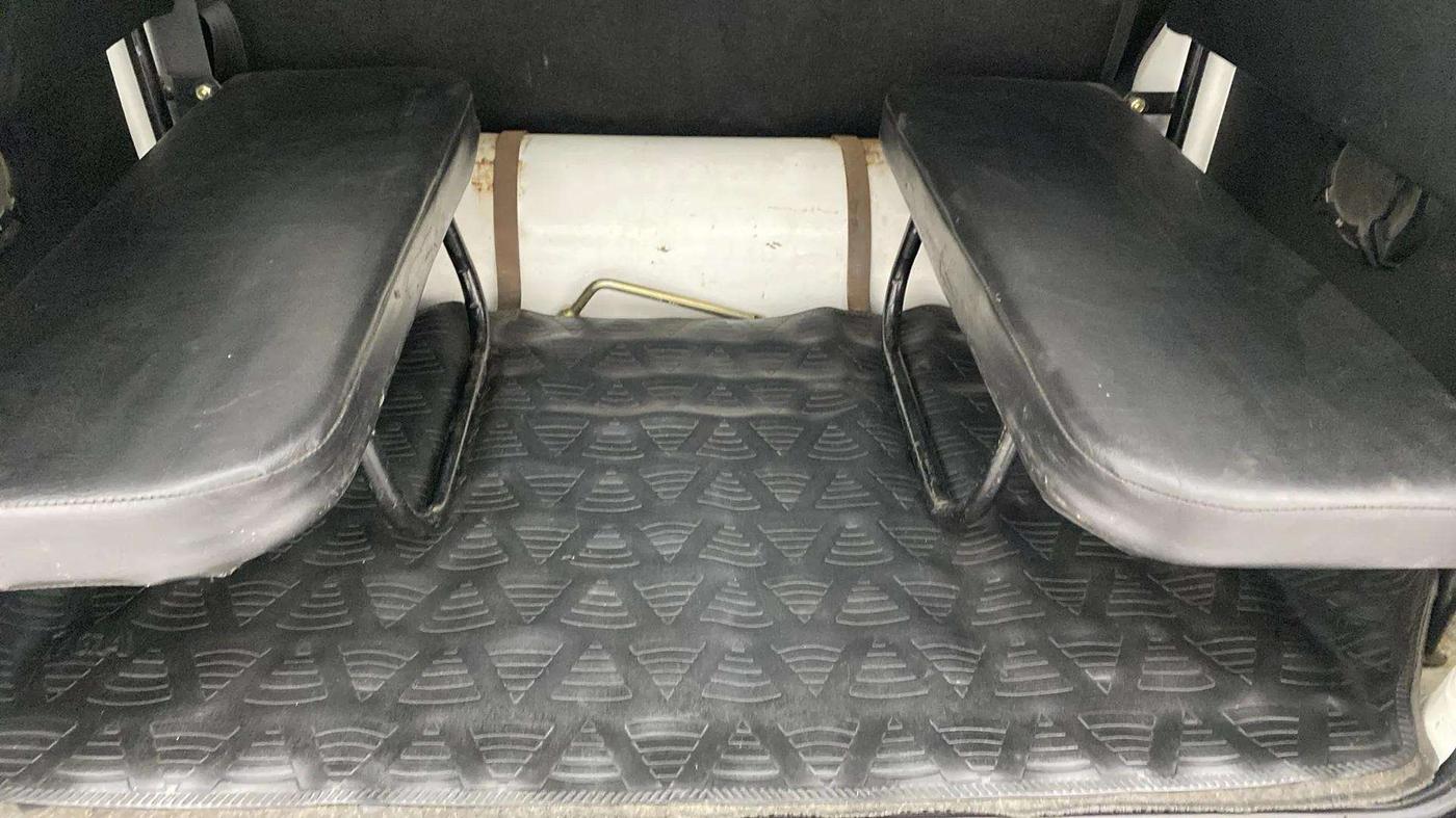 2022 Maruti Eeco 5 STR AC CNG (O), CNG, Manual, 27,365 km, Third Seat Row ( optional )