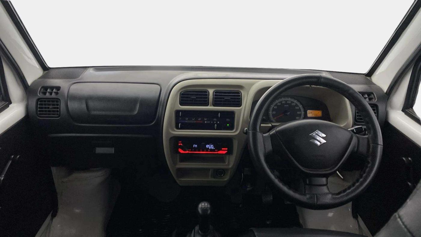 2022 Maruti Eeco 5 STR AC CNG (O), CNG, Manual, 27,365 km, Dashboard