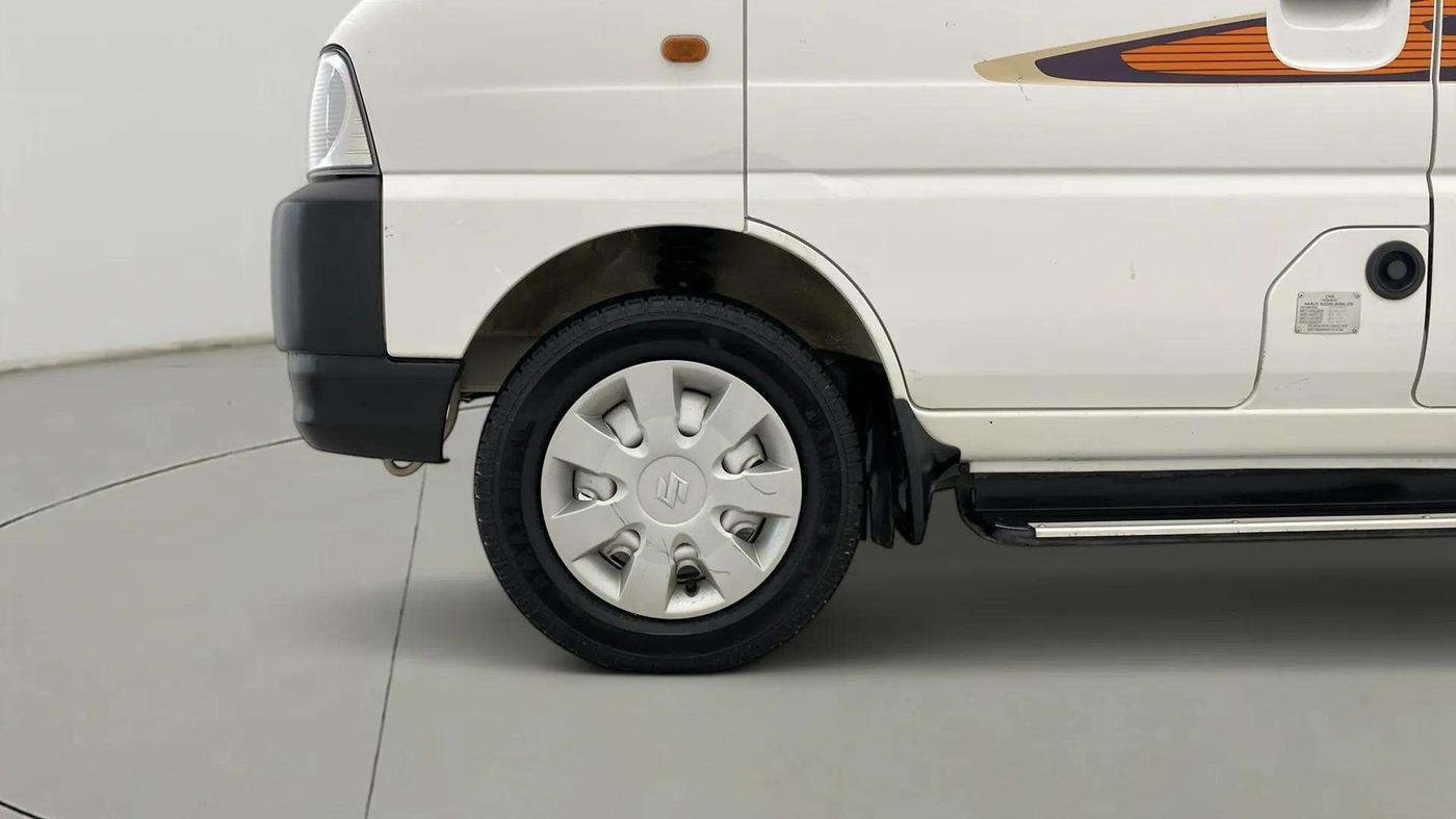2022 Maruti Eeco 5 STR AC CNG (O), CNG, Manual, 27,365 km, Left Front Wheel