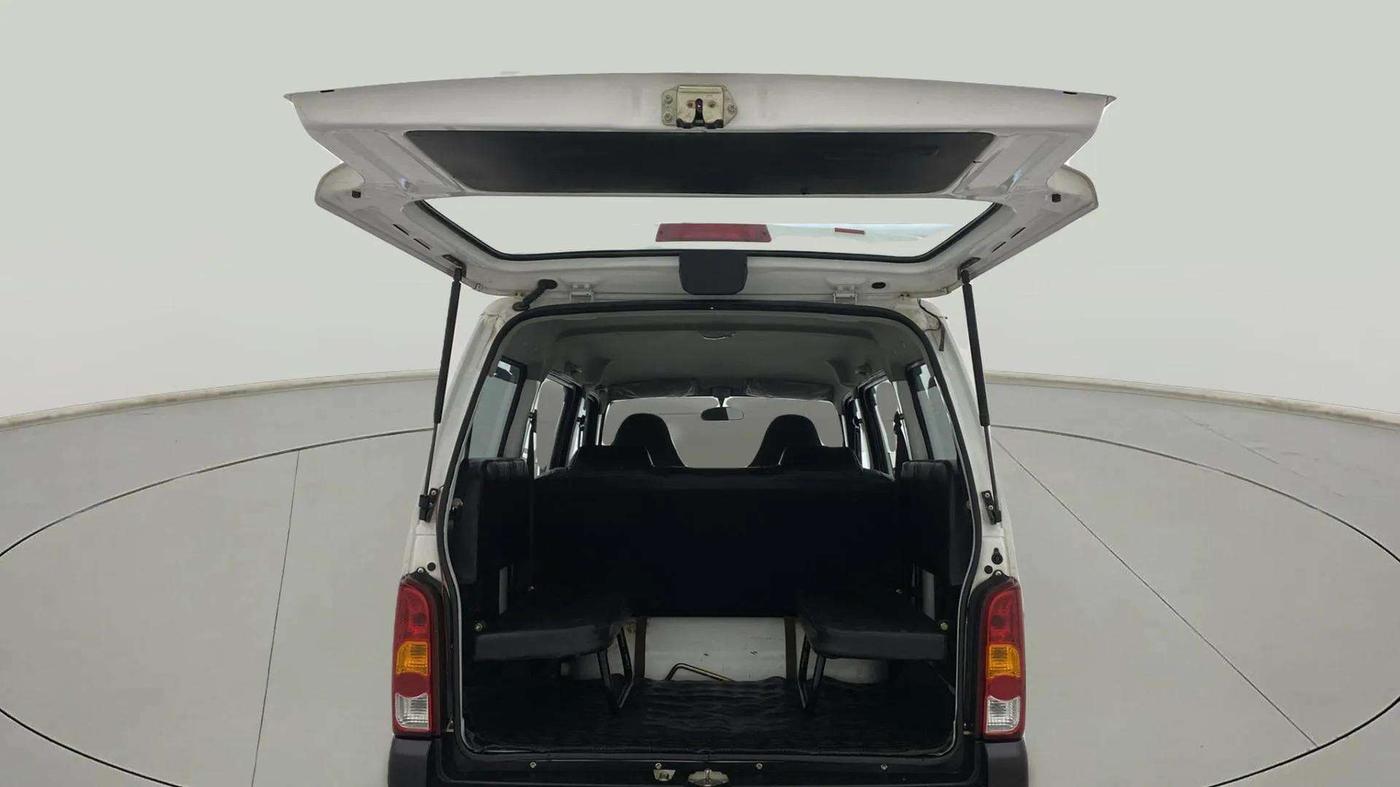 2022 Maruti Eeco 5 STR AC CNG (O), CNG, Manual, 27,365 km, Boot Door Open