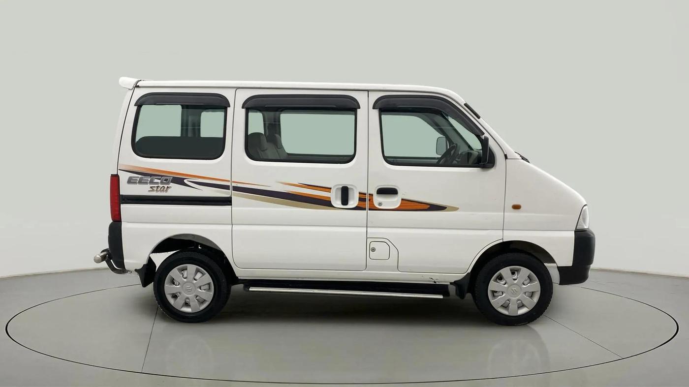 2022 Maruti Eeco 5 STR AC CNG (O), CNG, Manual, 27,365 km, Right Side View