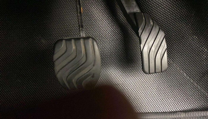 2021 Renault Kwid RXT 1.0 AMT (O), Petrol, Automatic, 58,410 km, Pedals