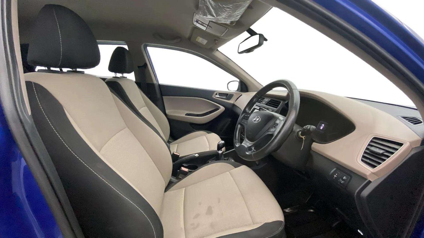 2015 Hyundai Elite i20 ASTA 1.2, Petrol, Manual, 53,445 km, Right Side Front Door Cabin