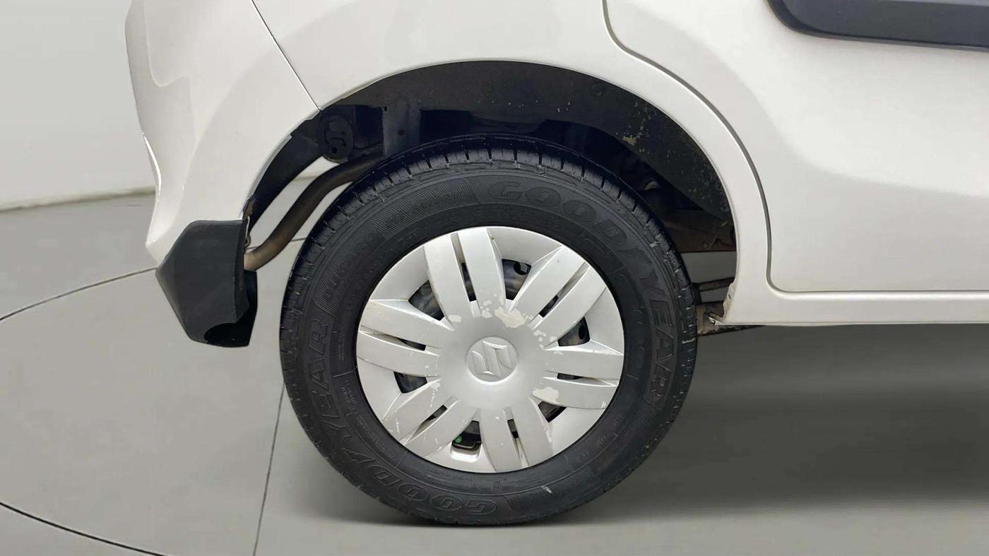 2016 Maruti Alto 800 LXI, Petrol, Manual, 38,677 km, Right Rear Wheel