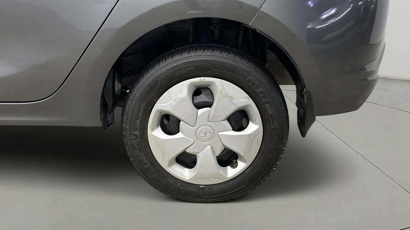 2023 Tata TIGOR XZ CNG, CNG, Manual, 15,812 km, Left Rear Wheel
