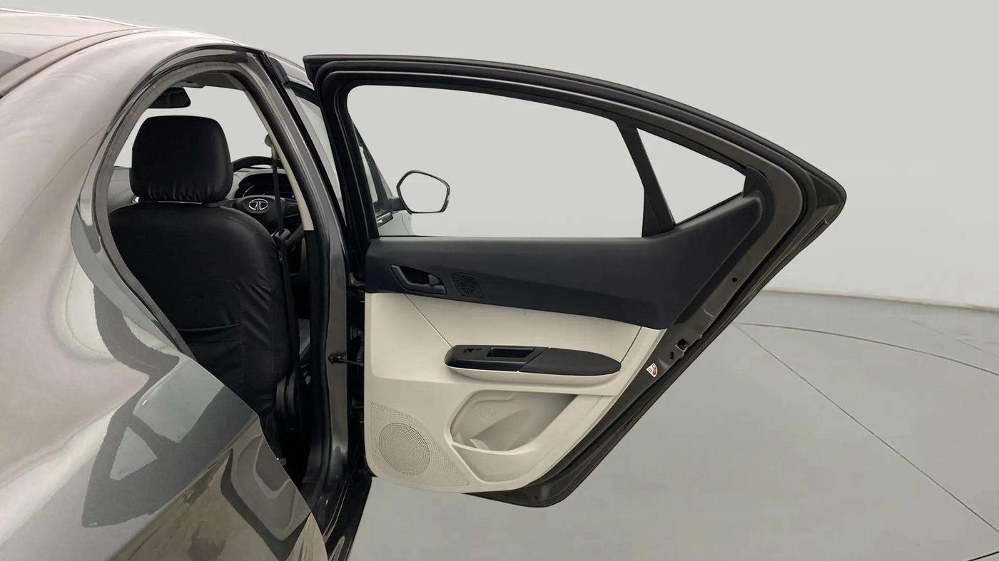 2023 Tata TIGOR XZ CNG, CNG, Manual, 15,812 km, RHS Rear Door