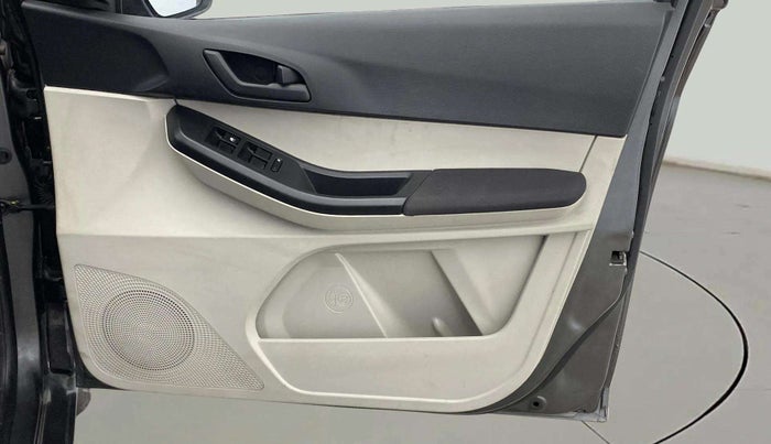 2023 Tata TIGOR XZ CNG, CNG, Manual, 15,781 km, Driver Side Door Panels Control