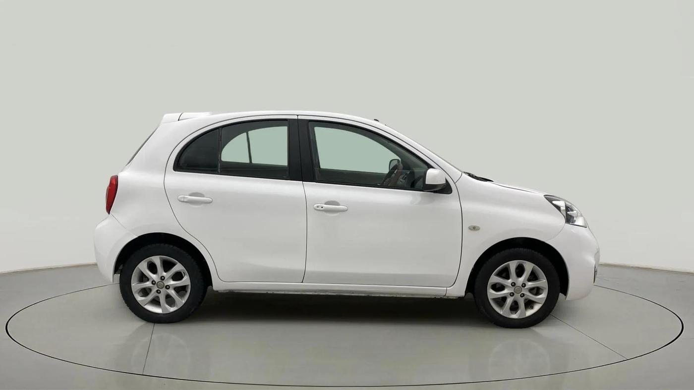 2015 Nissan Micra XV CVT, CNG, Automatic, 96,432 km, Right Side View