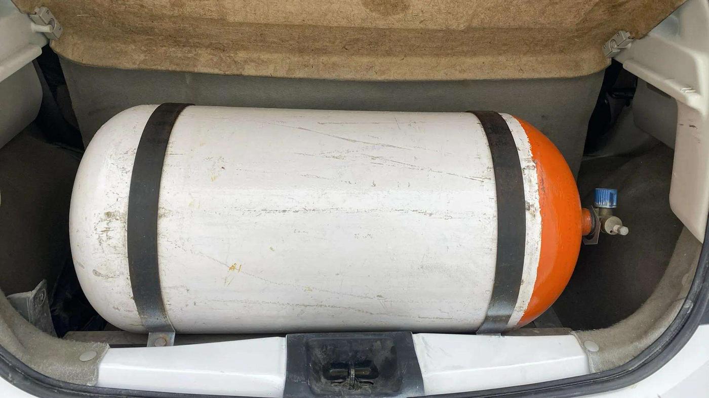 2015 Nissan Micra XV CVT, CNG, Automatic, 96,432 km, Boot Inside
