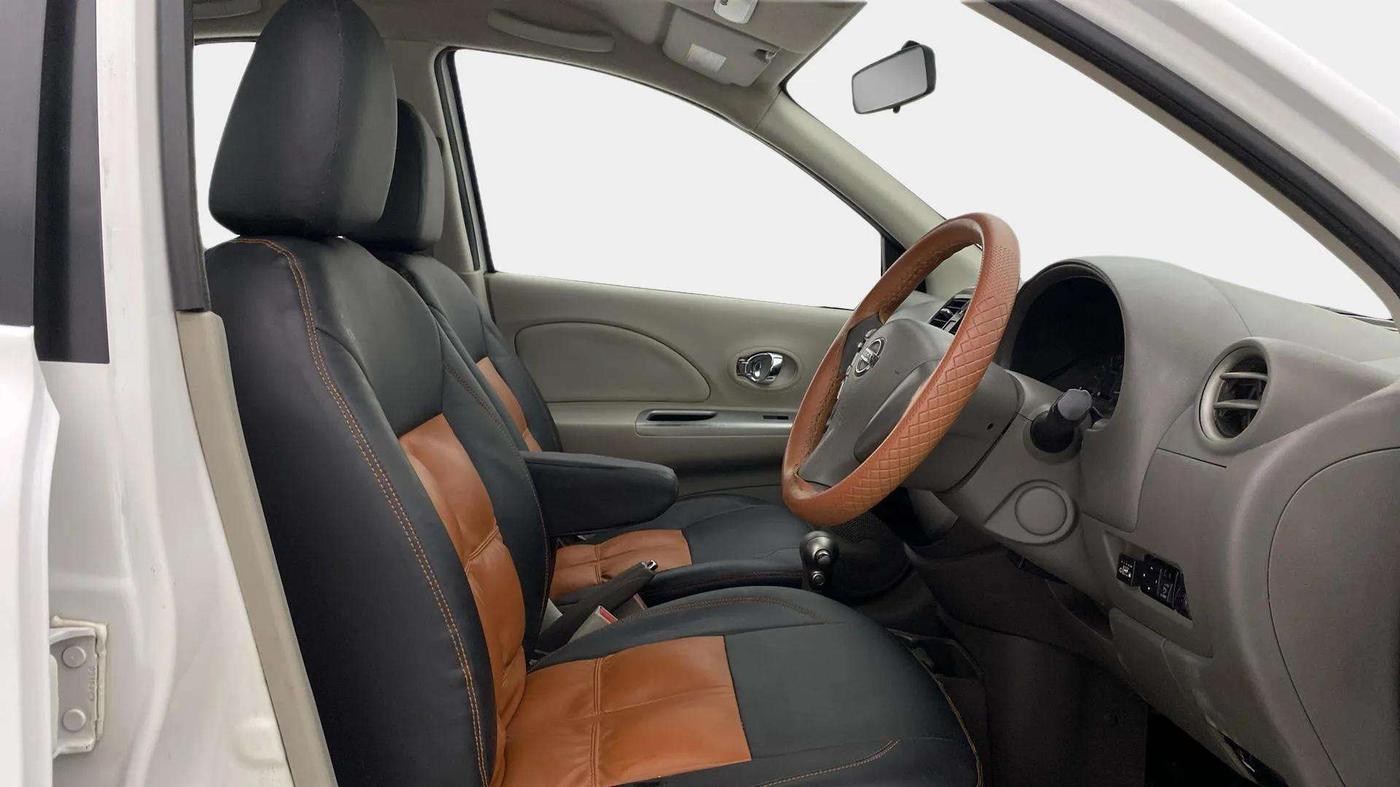 2015 Nissan Micra XV CVT, CNG, Automatic, 96,432 km, Right Side Front Door Cabin