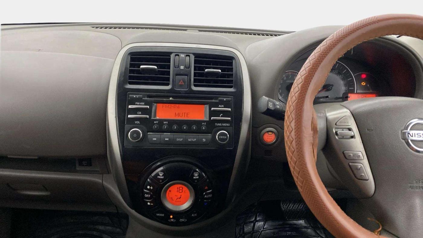 2015 Nissan Micra XV CVT, CNG, Automatic, 96,432 km, Air Conditioner