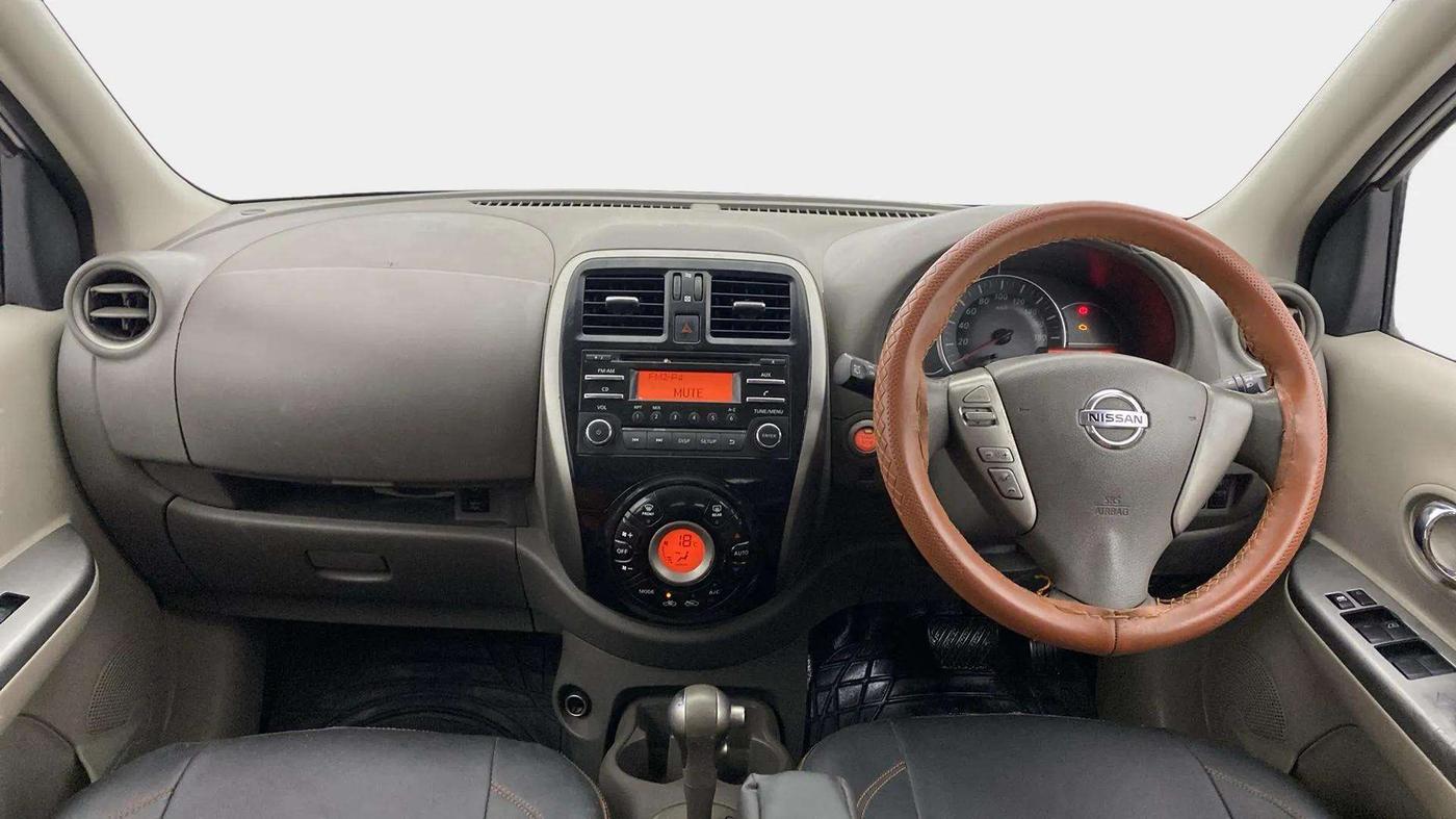 2015 Nissan Micra XV CVT, CNG, Automatic, 96,432 km, Dashboard