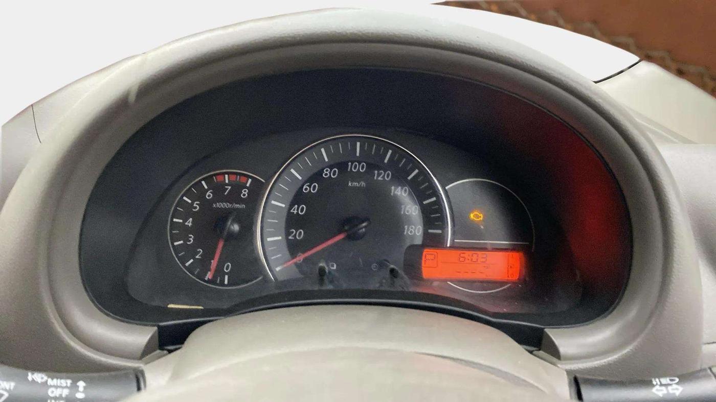 2015 Nissan Micra XV CVT, CNG, Automatic, 96,432 km, Odometer Image