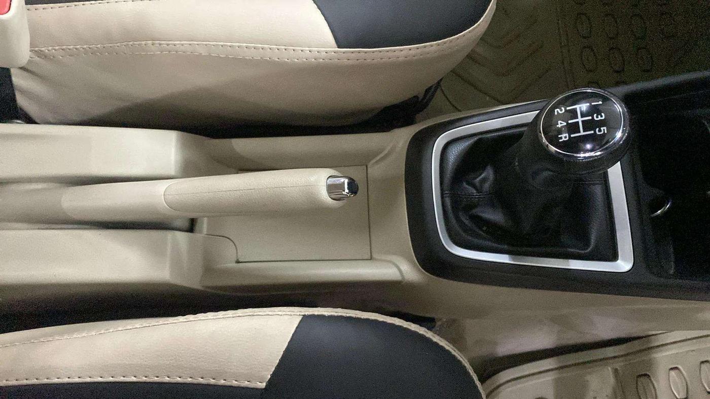 2019 Maruti Dzire ZXI, Petrol, Manual, 55,304 km, Gear Lever