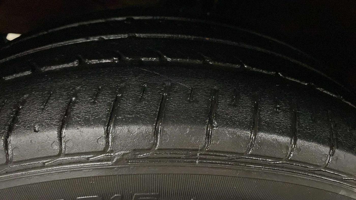 2019 Maruti Dzire ZXI, Petrol, Manual, 55,304 km, Left Rear Tyre Tread