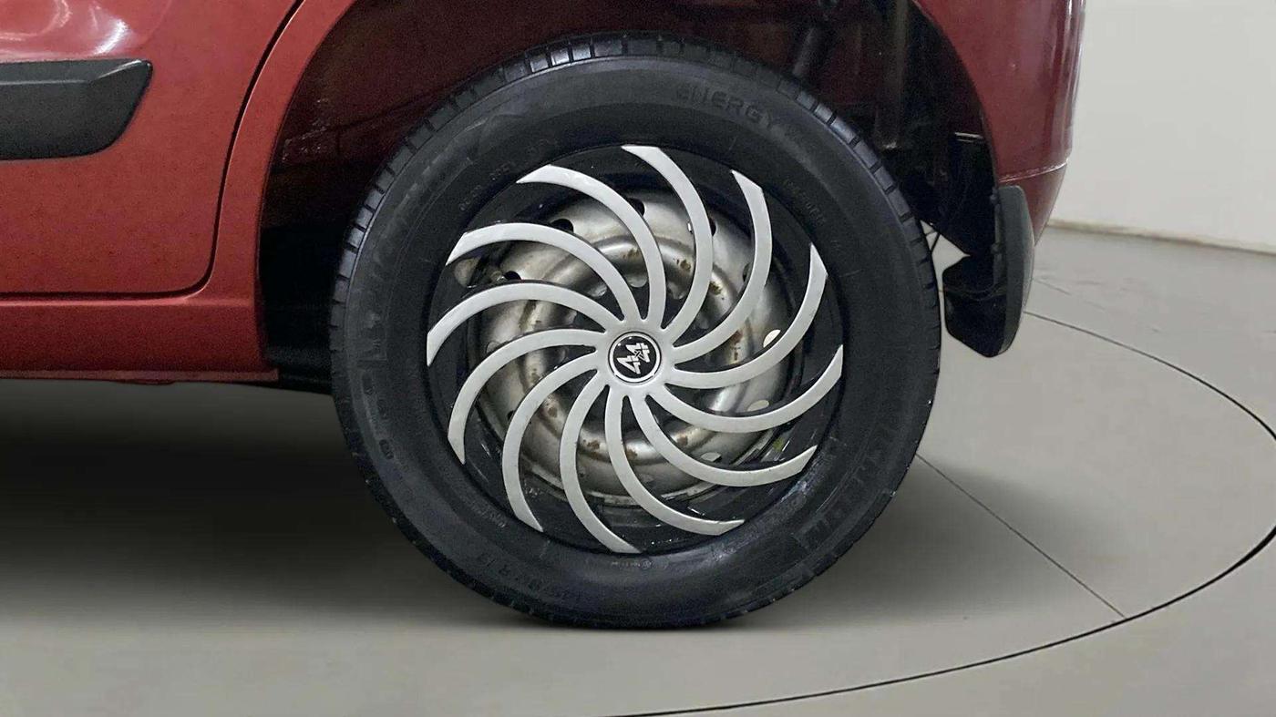 2014 Maruti Wagon R 1.0 LXI CNG, CNG, Manual, 62,851 km, Left Rear Wheel