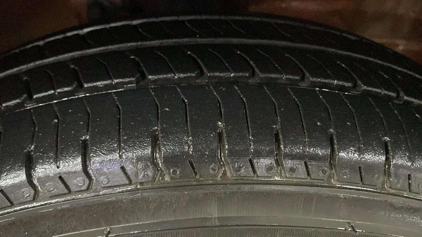 2014 Maruti Wagon R 1.0 LXI CNG, CNG, Manual, 62,851 km, Right Front Tyre Tread