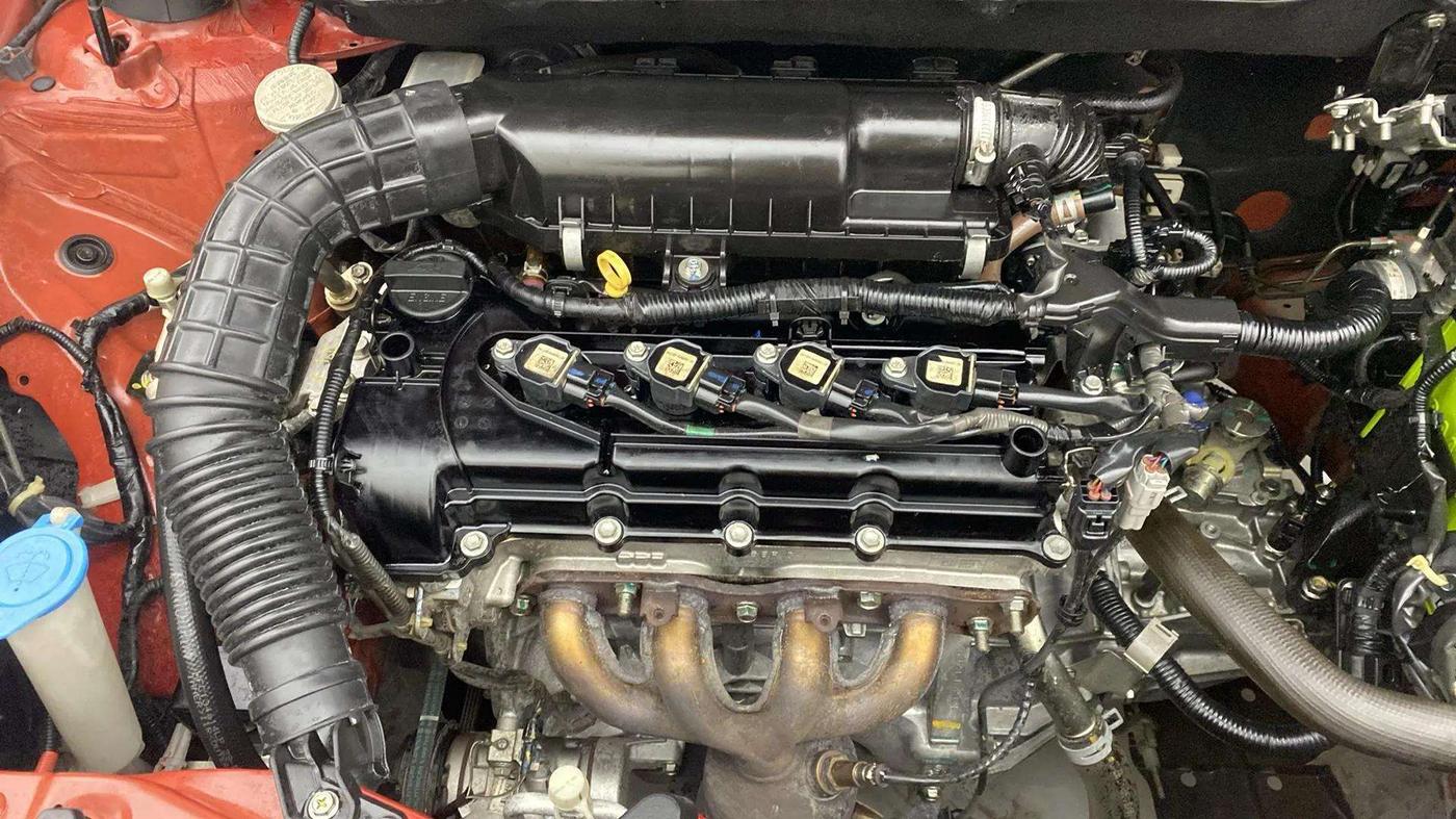 2020 Maruti Swift ZXI PLUS, Petrol, Manual, 46,861 km, Engine View