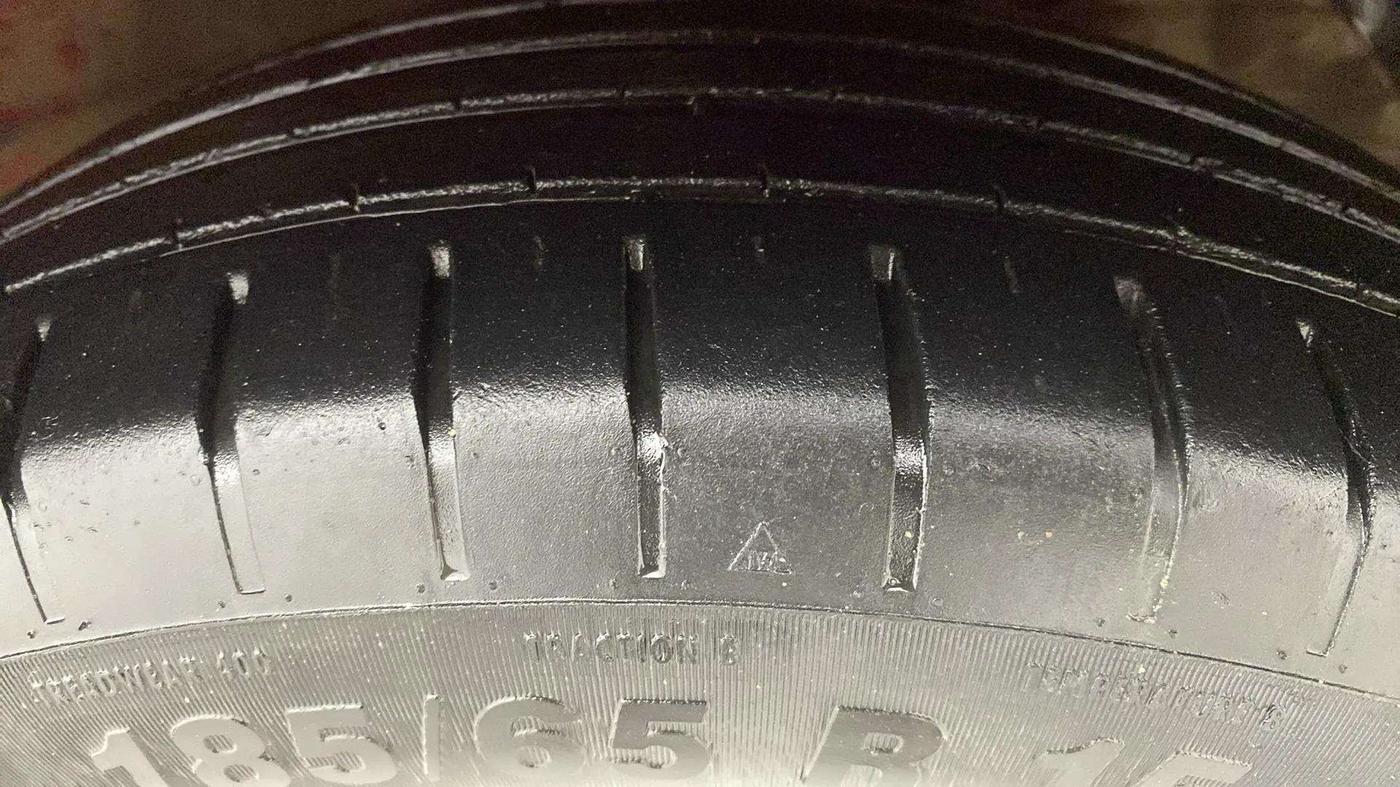 2020 Maruti Swift ZXI PLUS, Petrol, Manual, 46,861 km, Right Front Tyre Tread