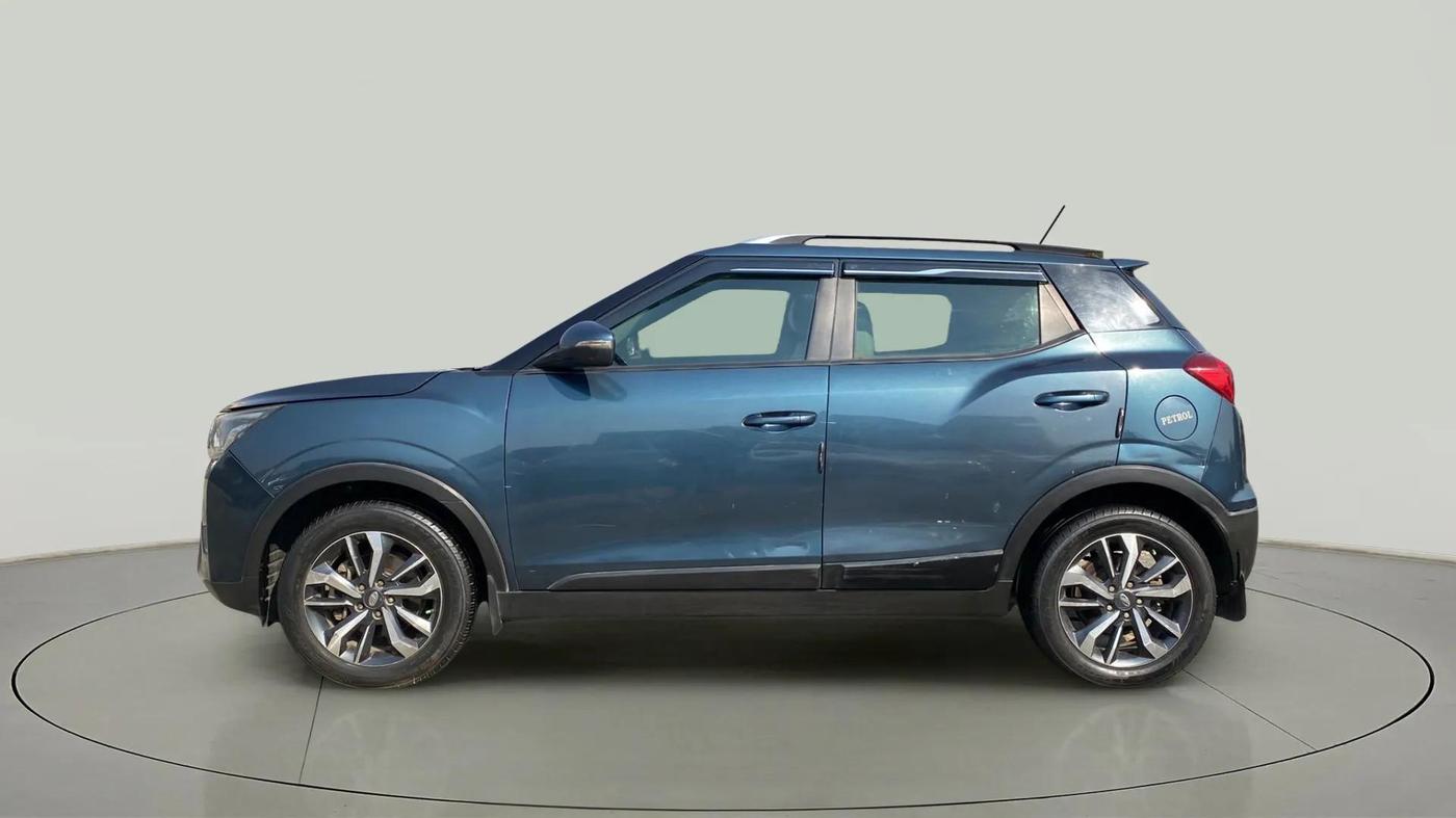 2019 Mahindra XUV300 W8 (O) 1.2 PETROL, Petrol, Manual, 98,220 km, Left Side