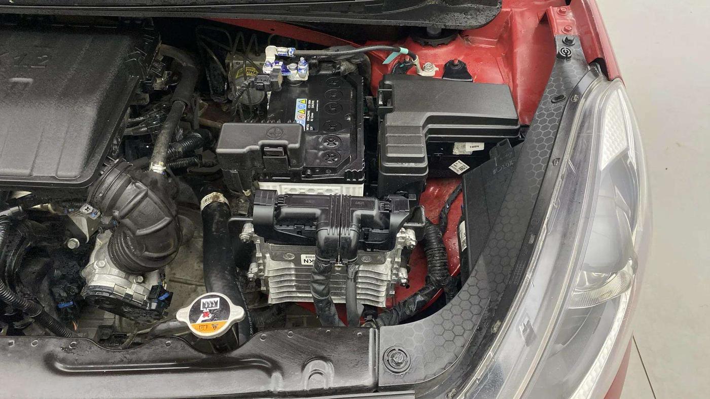 2022 Hyundai GRAND I10 NIOS ASTA AMT 1.2 KAPPA VTVT, Petrol, Automatic, 15,526 km, Engine View - Left
