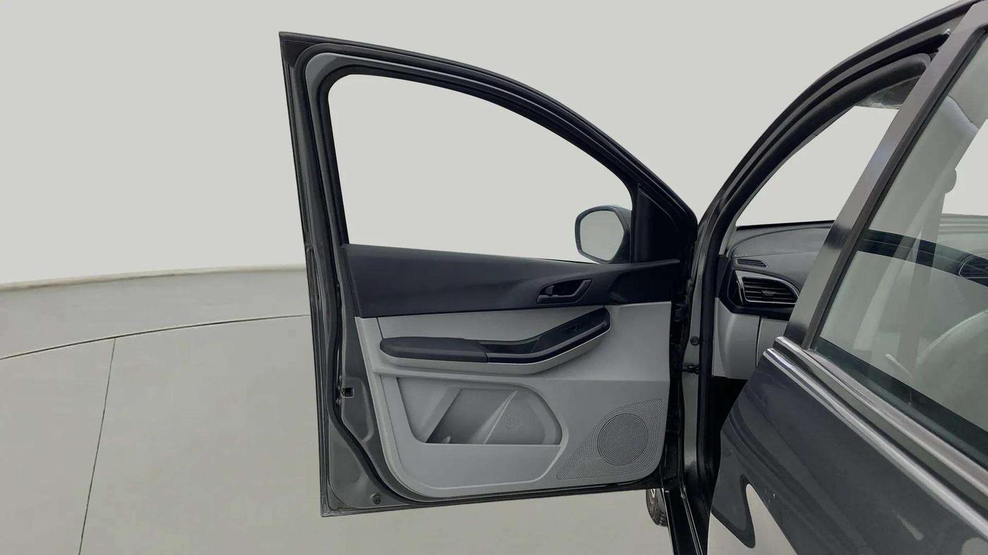 2022 Tata Tiago XTA PETROL, Petrol, Automatic, 42,454 km, LHS Front Door