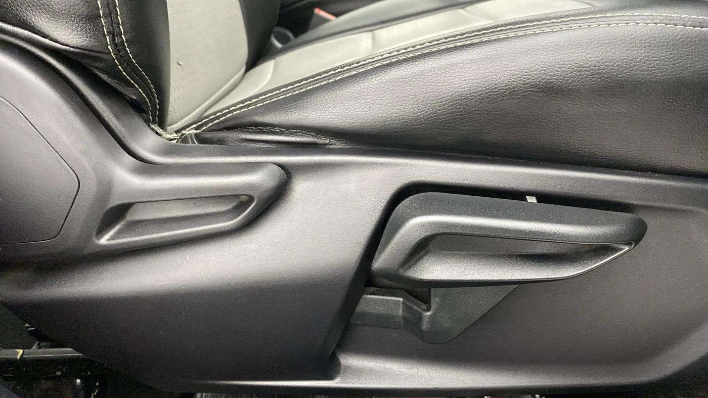 2022 Tata Tiago XTA PETROL, Petrol, Automatic, 42,454 km, Driver Side Adjustment Panel