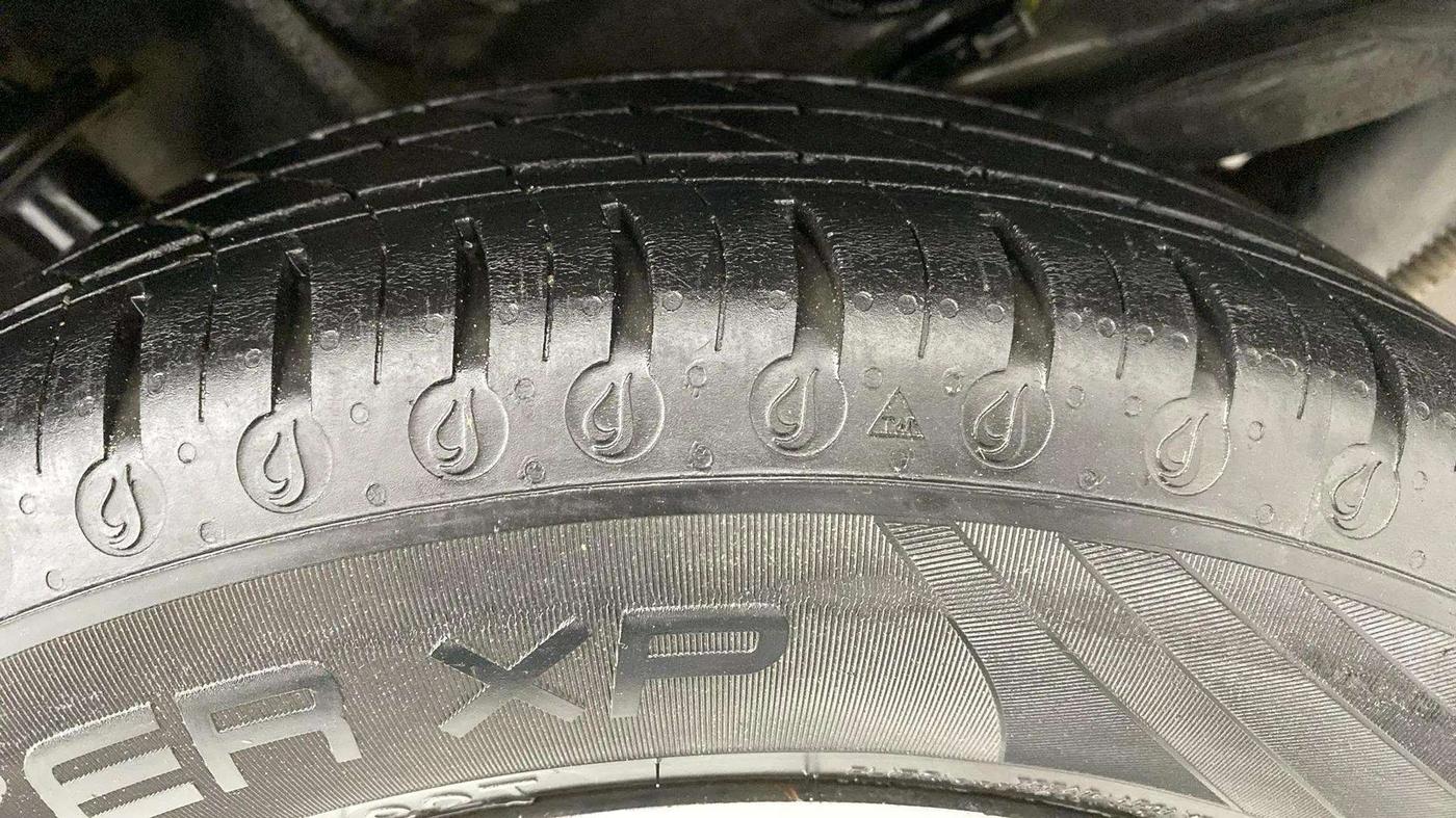 2022 Tata Tiago XTA PETROL, Petrol, Automatic, 42,454 km, Right Rear Tyre Tread