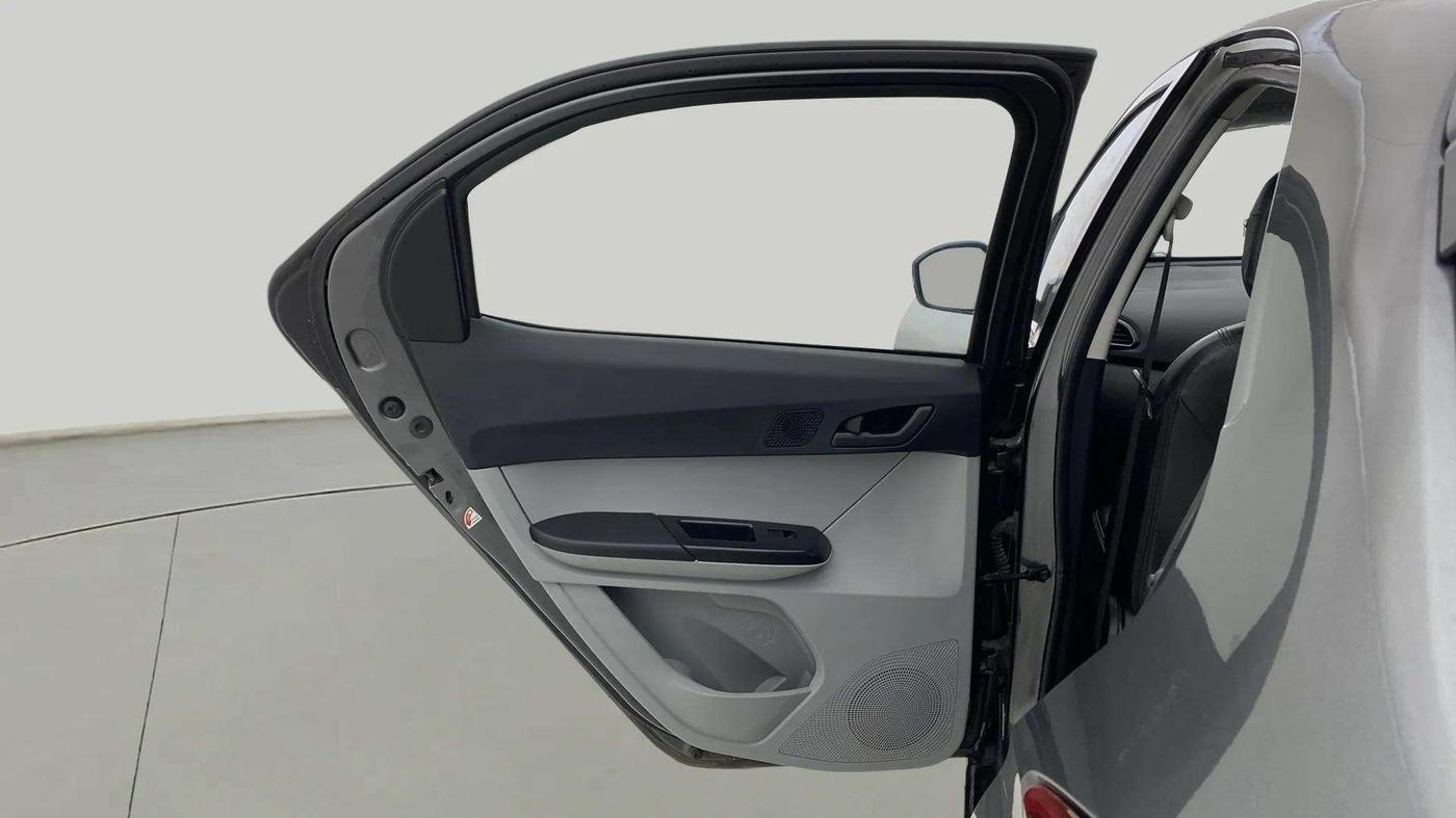 2022 Tata Tiago XTA PETROL, Petrol, Automatic, 42,454 km, LHS Rear Door