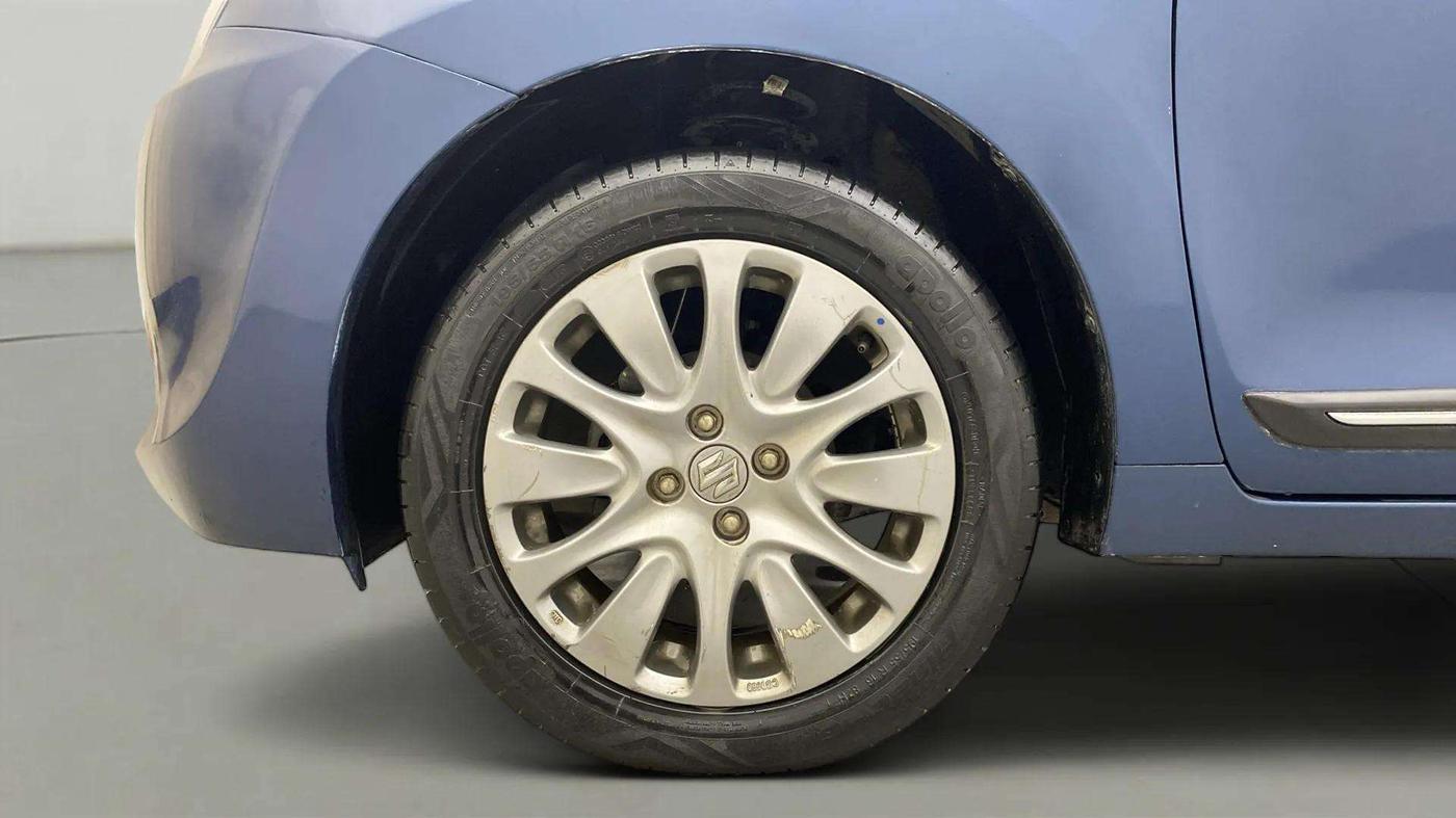 2016 Maruti Baleno ZETA CVT PETROL 1.2, Petrol, Automatic, 31,820 km, Left Front Wheel