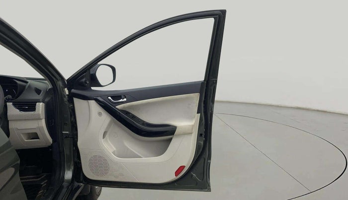 2020 Tata NEXON XZ PLUS PETROL, Petrol, Manual, 30,329 km, RHS Front Door