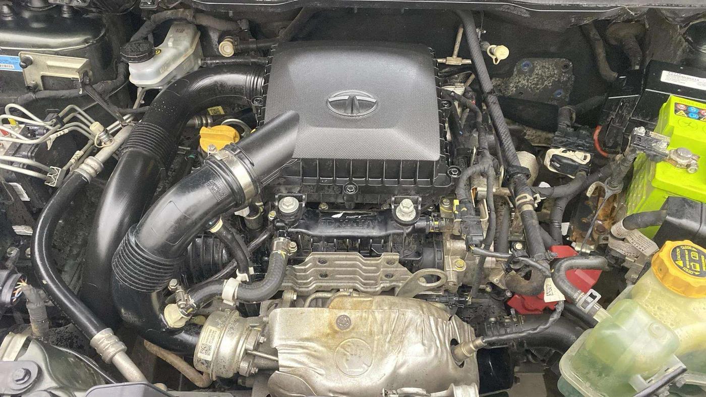 2020 Tata NEXON XZ PLUS PETROL, Petrol, Manual, 30,329 km, Engine View