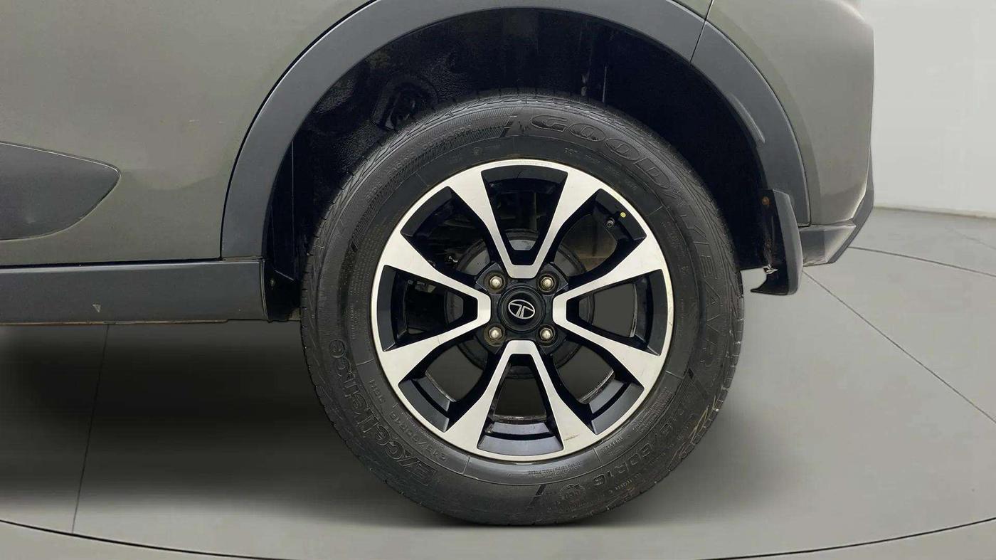 2020 Tata NEXON XZ PLUS PETROL, Petrol, Manual, 30,329 km, Left Rear Wheel