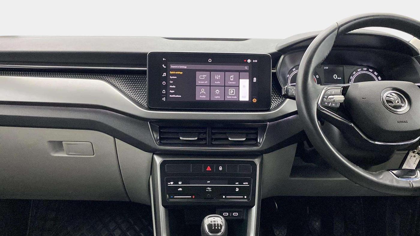 2021 Skoda KUSHAQ AMBITION 1.0L TSI MT, Petrol, Manual, 27,408 km, Air Conditioner