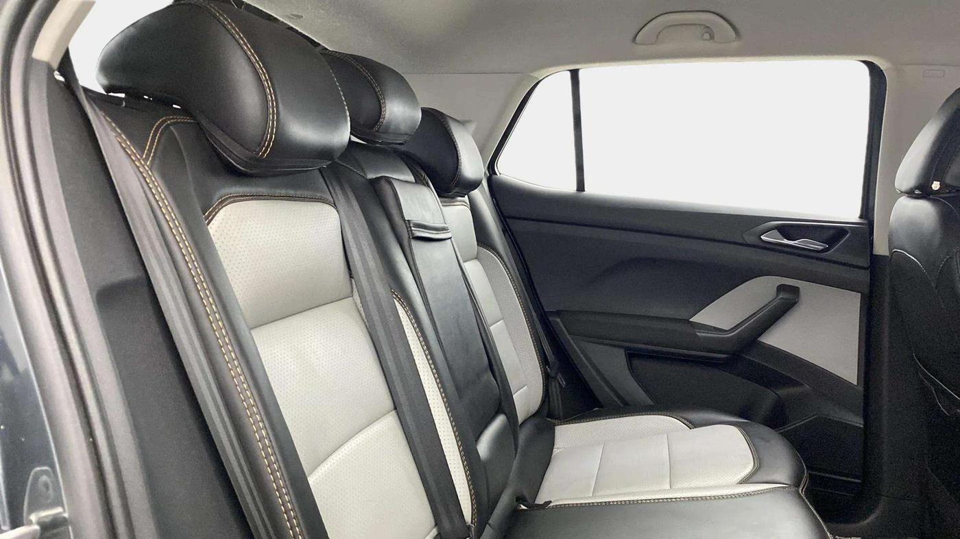 2021 Skoda KUSHAQ AMBITION 1.0L TSI MT, Petrol, Manual, 27,408 km, Right Side Rear Door Cabin