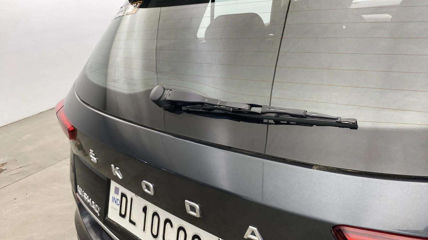 2021 Skoda KUSHAQ AMBITION 1.0L TSI MT, Petrol, Manual, 27,408 km, Rear Wiper